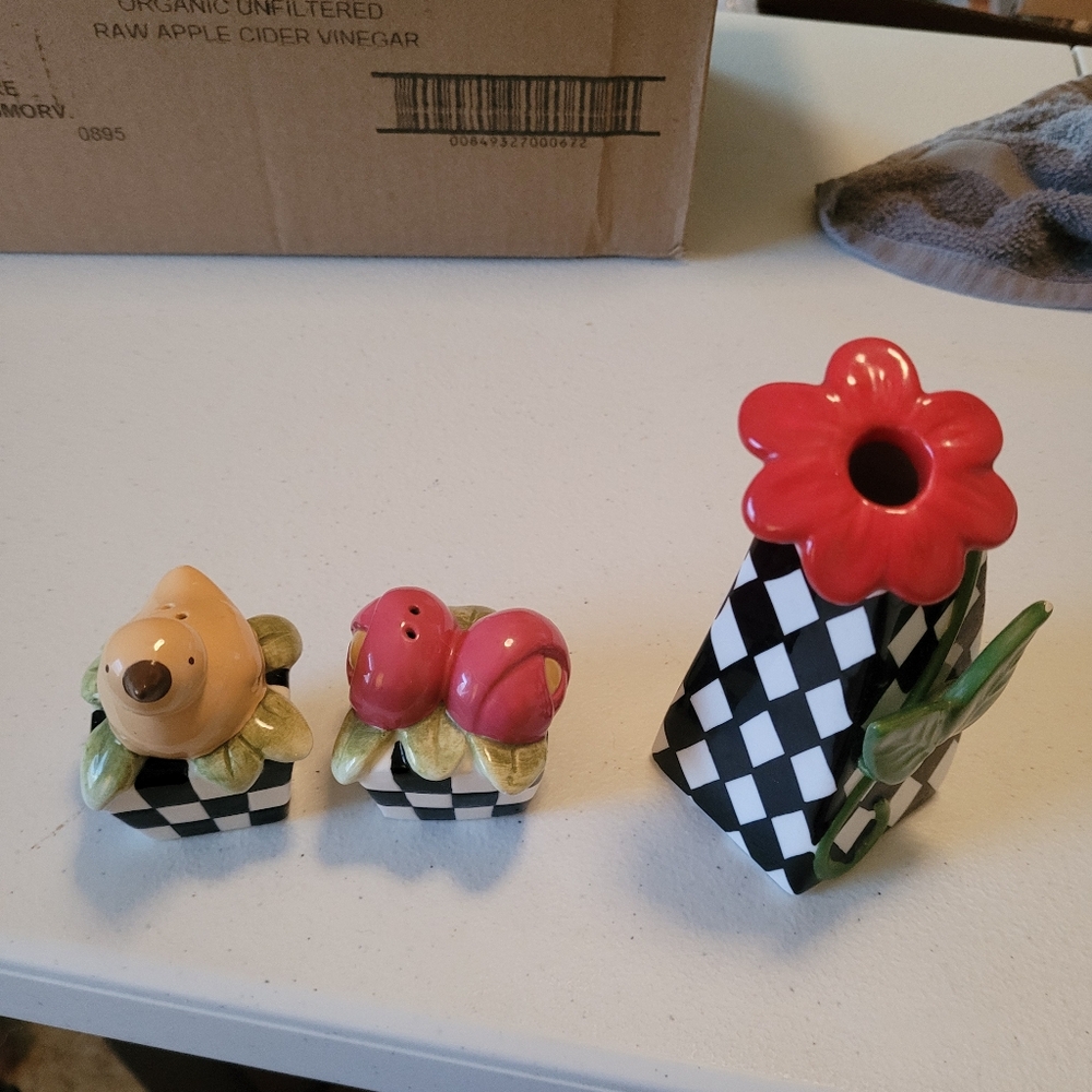 Salt and Pepper Set